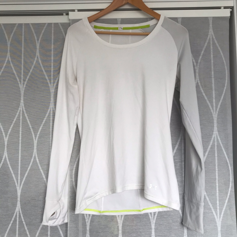 ⭐️Under Amour Long Sleeve ⭐️